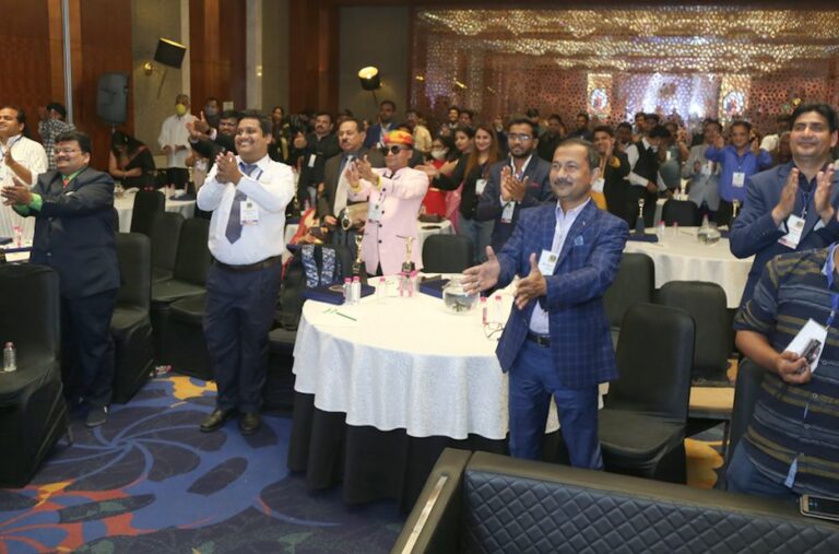 100 effective teachers award
